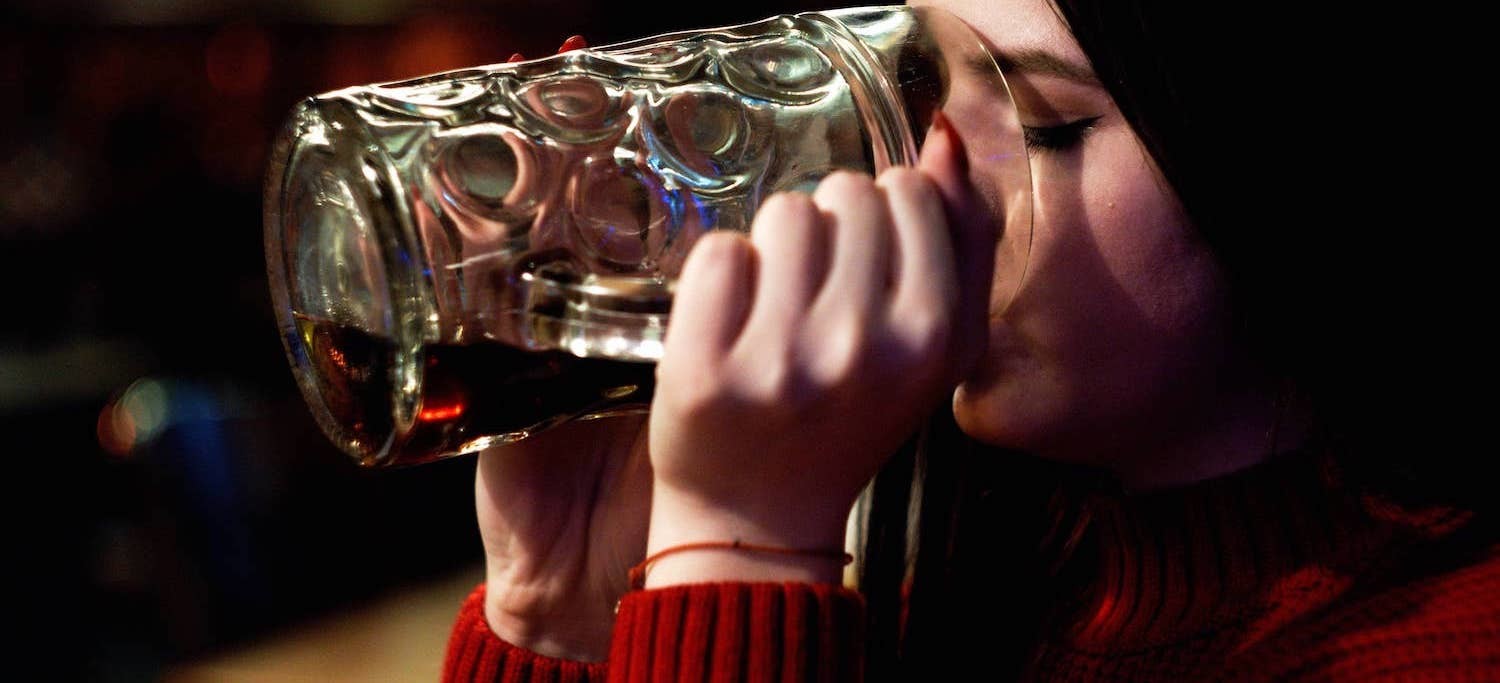 Woman indulging in heavier drinking due to pain catastrophizing
