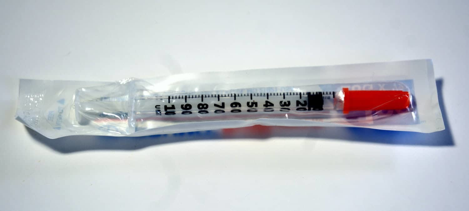 Oral Cyst Aspiration Needle in Medical Packaging