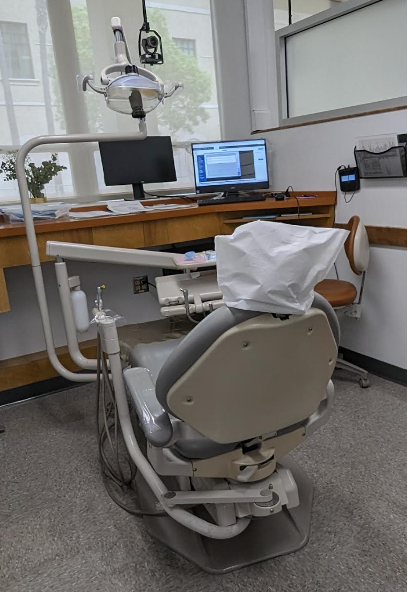 Photo of one of the cubicles of the OralCare Precancer and Pain Clinic at USC.